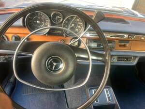 Imagen 12/17 de Mercedes-Benz 280 SE 4,5 (1972)