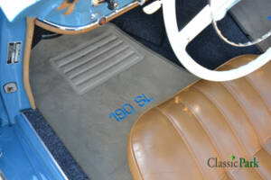 Image 27/50 of Mercedes-Benz 190 SL (1961)