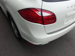 Bild 37/99 von Porsche Cayenne S (2010)