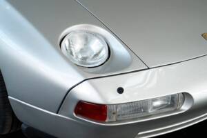 Image 29/50 of Porsche 928 GT (1989)