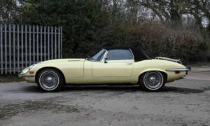 Bild 2/50 von Jaguar E-Type V12 (1973)