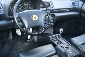 Bild 47/50 von Ferrari F 355 Berlinetta (1996)