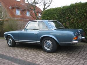 Image 5/38 de Mercedes-Benz 280 SL (1970)