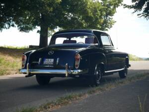 Imagen 7/43 de Mercedes-Benz 220 S (1957)