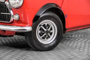 Image 4/50 de Innocenti Mini Cooper 1300 (1975)