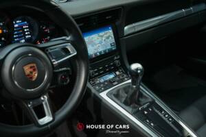 Imagen 19/23 de Porsche 911 Carrera (2017)