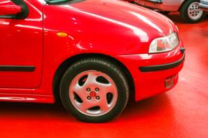 Image 18/39 of FIAT Punto GT (1995)