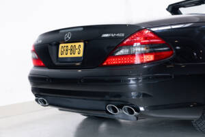 Bild 35/43 von Mercedes-Benz SL 55 AMG (2007)