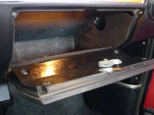 Image 7/42 of Alfa Romeo 2000 GT Veloce (1975)