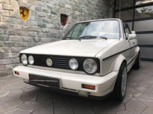 Immagine 22/22 di Volkswagen Golf Mk I Convertible 1.8 (1989)