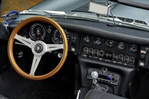 Image 9/17 de Jaguar E-Type (1970)