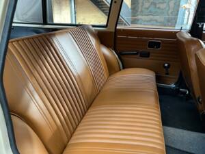 Image 28/35 of Volvo P 145 (1968)