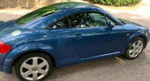 Image 63/72 of Audi TT 1.8 T (2000)