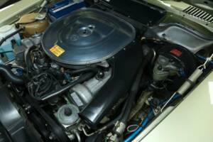 Imagen 30/50 de Mercedes-Benz 380 SL (1984)