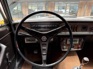 Image 24/44 de Volvo P 144 (1972)