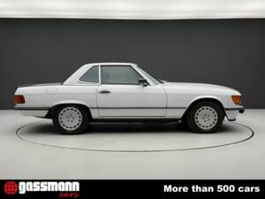 Bild 4/15 von Mercedes-Benz 560 SL (1986)