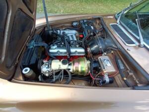 Image 32/73 of Volvo 1800 ES (1972)