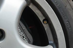 Bild 33/50 von Porsche 911 Carrera 4 (1990)