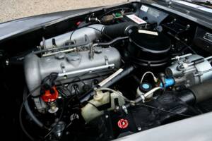 Image 32/50 of Mercedes-Benz 190 SL (1956)