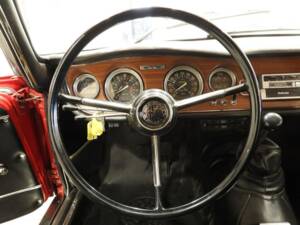 Image 6/15 of Alfa Romeo Giulia GT 1300 Junior (1968)