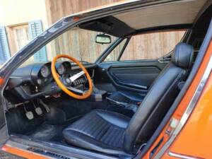 Image 4/31 de Alfa Romeo Montreal (1975)