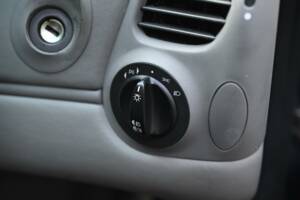 Bild 44/50 von Porsche 911 Carrera 4S (2004)