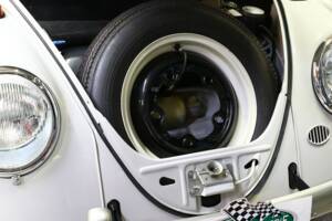 Image 34/39 of Volkswagen Escarabajo 1200 A (1965)