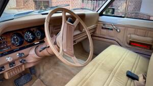 Image 13/50 of Jeep Wagoneer Brougham (1982)