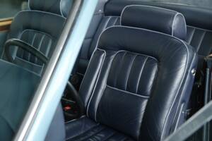 Image 24/48 of Rolls-Royce Corniche I (1980)