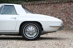 Image 27/50 de Chevrolet Corvette Sting Ray Convertible (1964)