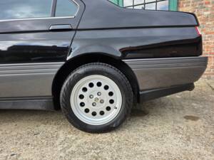 Bild 51/55 von Alfa Romeo 164 2.0 (1989)