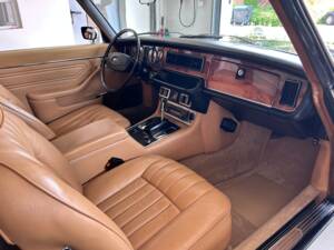 Immagine 10/24 di Jaguar XJ 6 C 4.2 (1977)