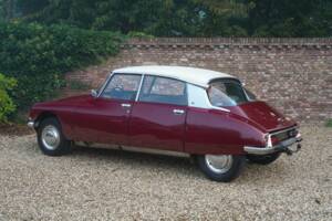 Obraz 29/50 pojazdu Citroën DS 21 (1971)