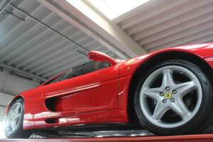 Bild 9/50 von Ferrari F 355 GTS (1997)