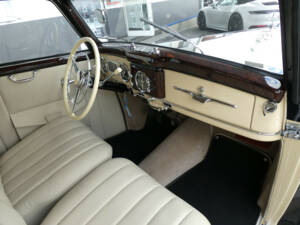 Afbeelding 11/25 van Mercedes-Benz 220 Cabriolet B (1952)