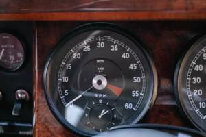 Image 14/50 of Jaguar Mk II 3.8 (1960)