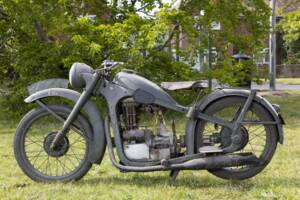 Image 2/41 of BMW R 35 (1938)