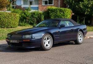 Image 7/26 of Aston Martin Virage Volante (1994)