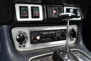 Image 16/21 de Daimler Double Six (1978)