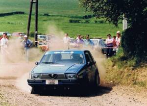 Image 6/44 of Alfa Romeo 75 3.0 V6 QV (1989)