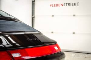 Image 8/23 of Porsche 911 Carrera (1995)