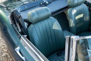 Afbeelding 18/34 van Jaguar E-Type (1971)