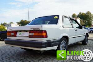 Image 8/10 of Volvo 780 Bertone (1987)