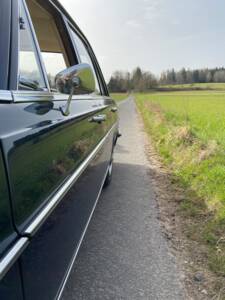 Image 16/52 of Mercedes-Benz 250 S (1967)