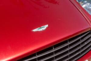 Image 40/50 of Aston Martin DB 9 Volante (2006)