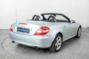 Immagine 26/50 di Mercedes-Benz SLK 200 Kompressor (2004)