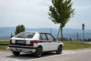 Image 10/47 of Lancia Delta HF Integrale (1988)