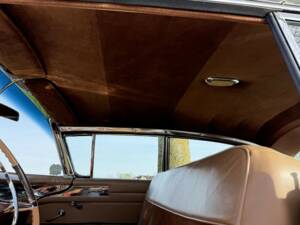 Bild 30/36 von Cadillac 62 Sedan DeVille (1957)