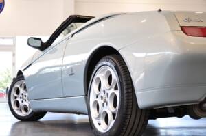 Immagine 2/41 di Alfa Romeo Spider 3.0 V6 12V (2000)