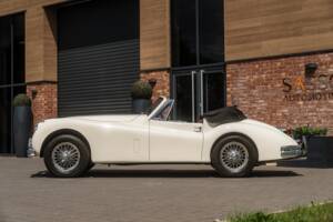 Image 18/58 of Jaguar XK 140 SE DHC (1955)